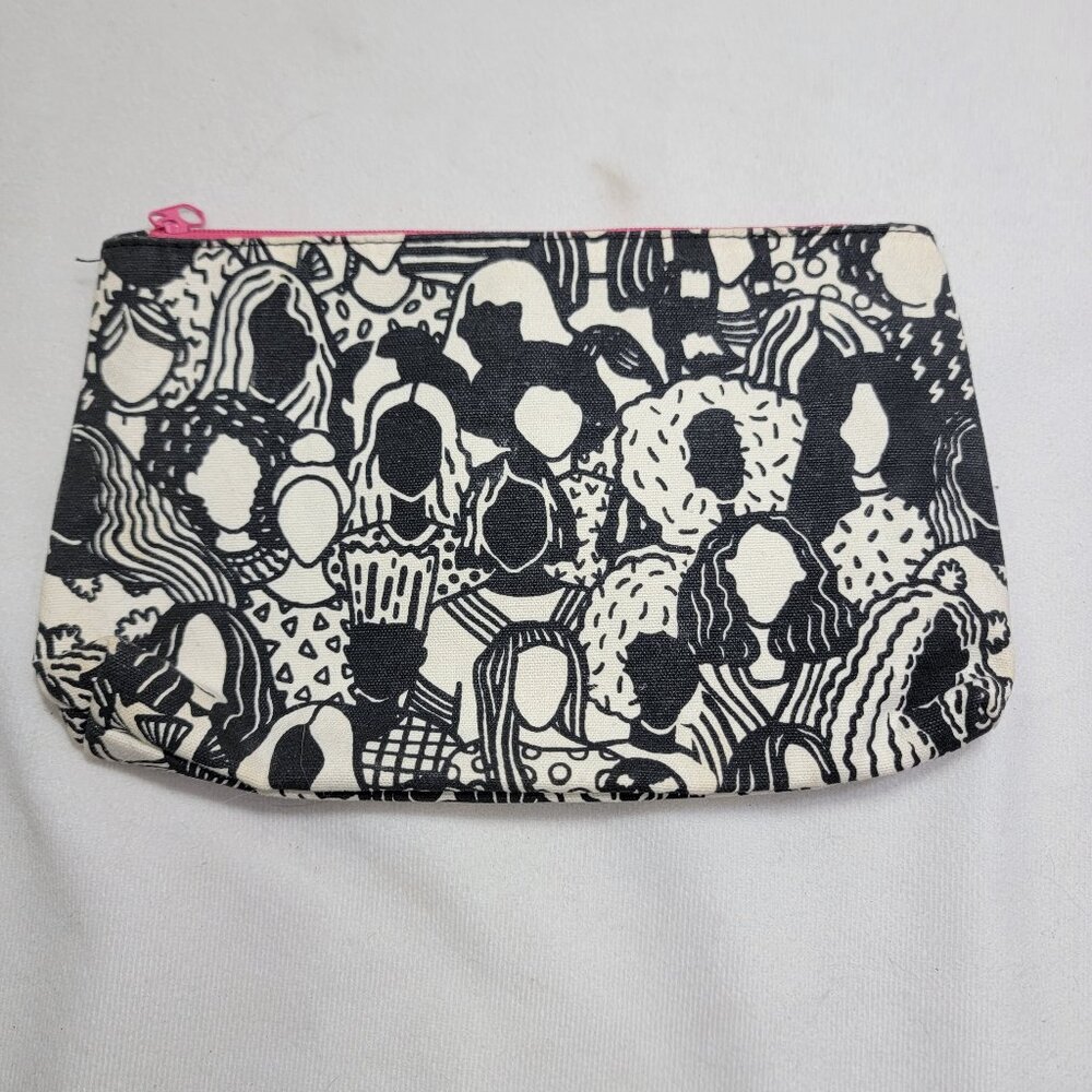 IPSY Black and White Women Zippered Cosmetics Bag Makeup Bag Only by PC Witte
